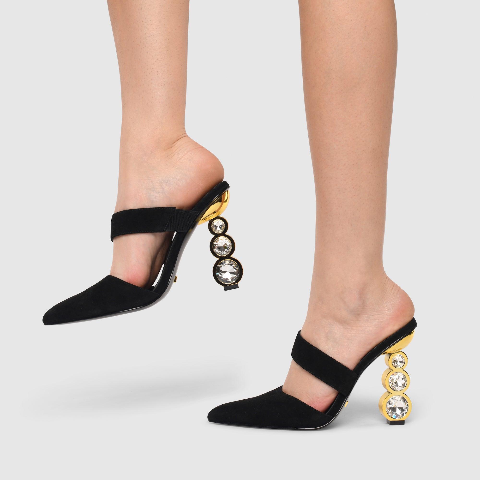 Janni Pumps