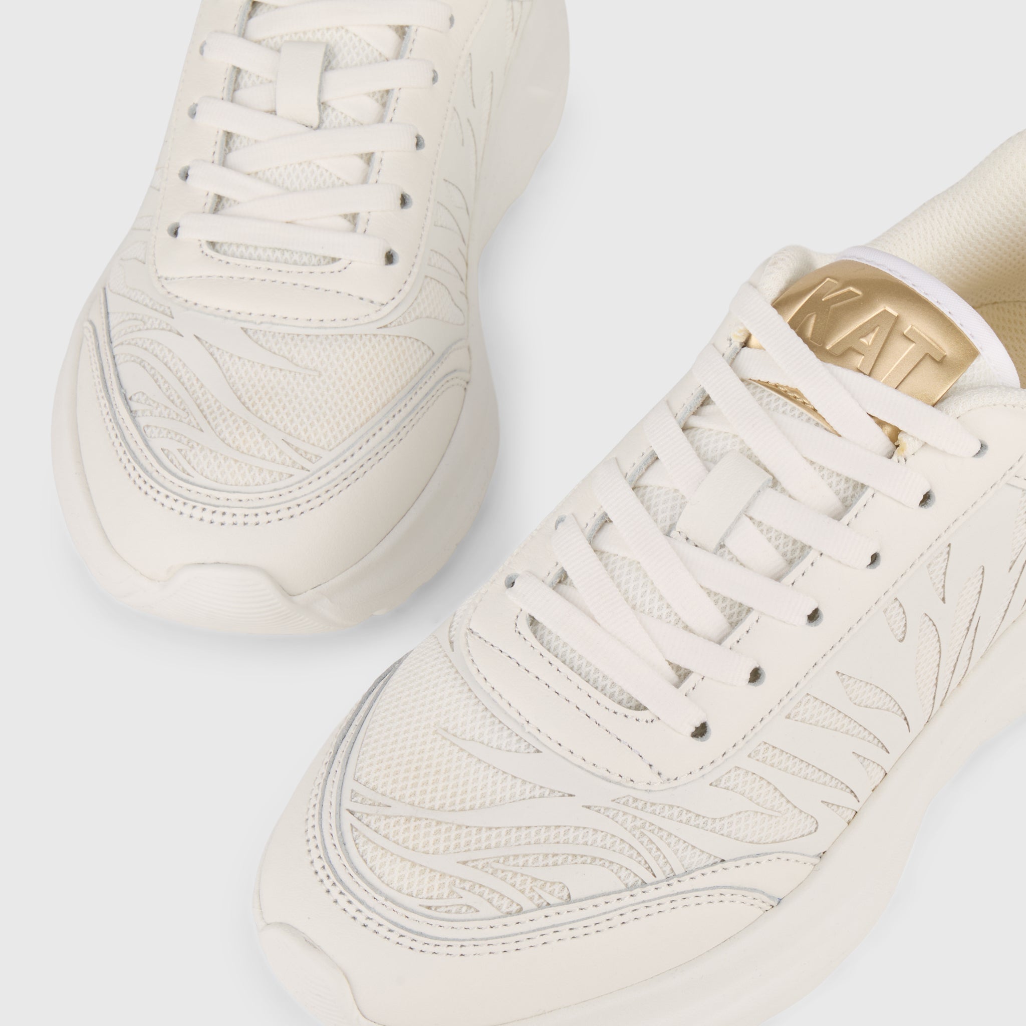 ARIA SNEAKER