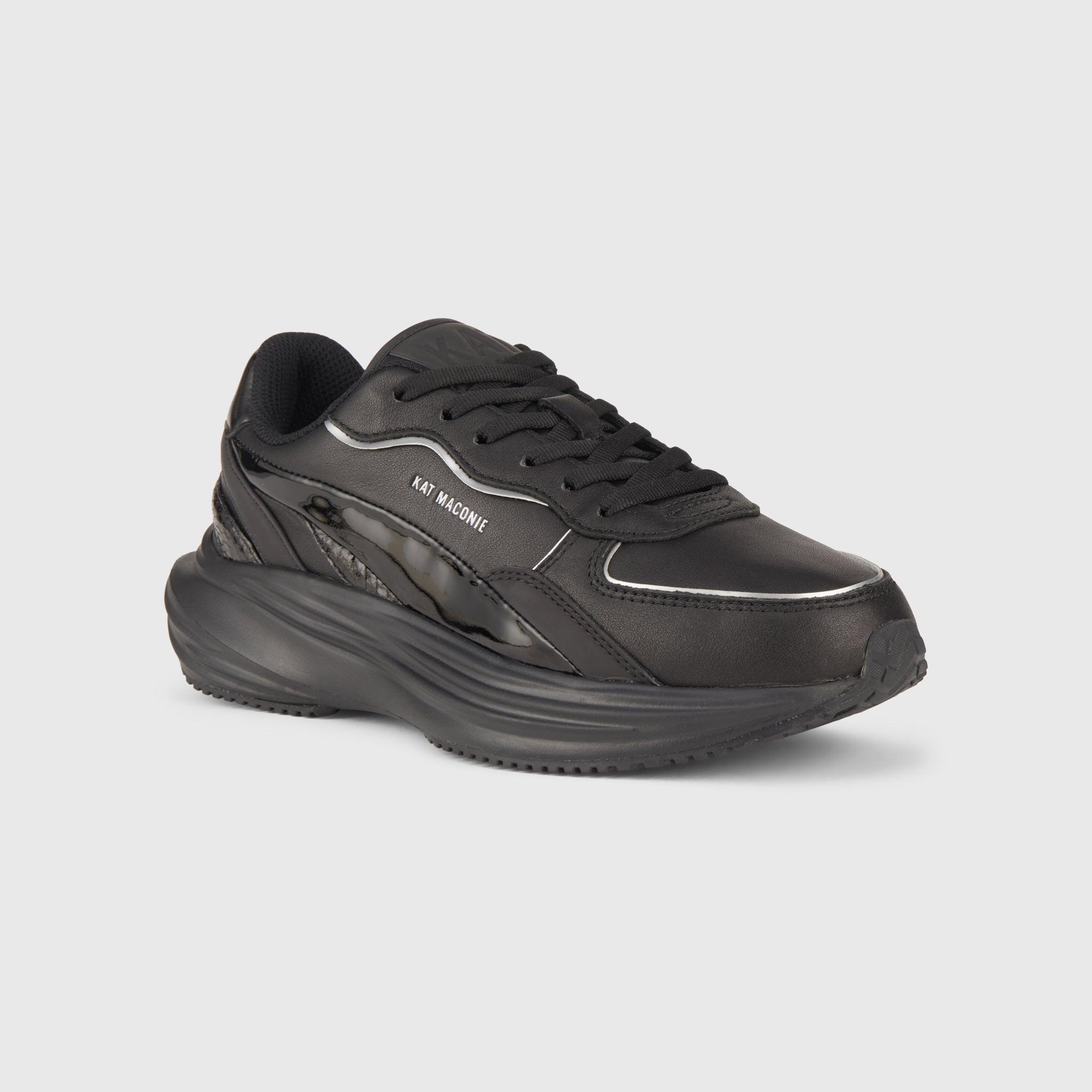 AURA SNEAKER