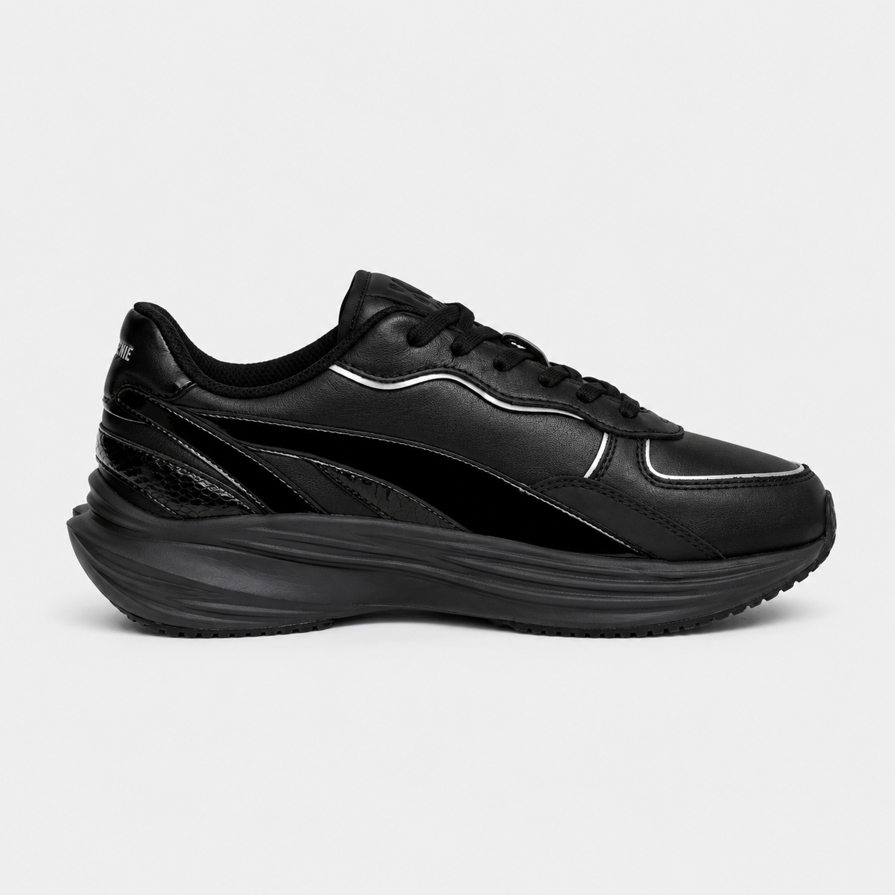 AURA SNEAKER