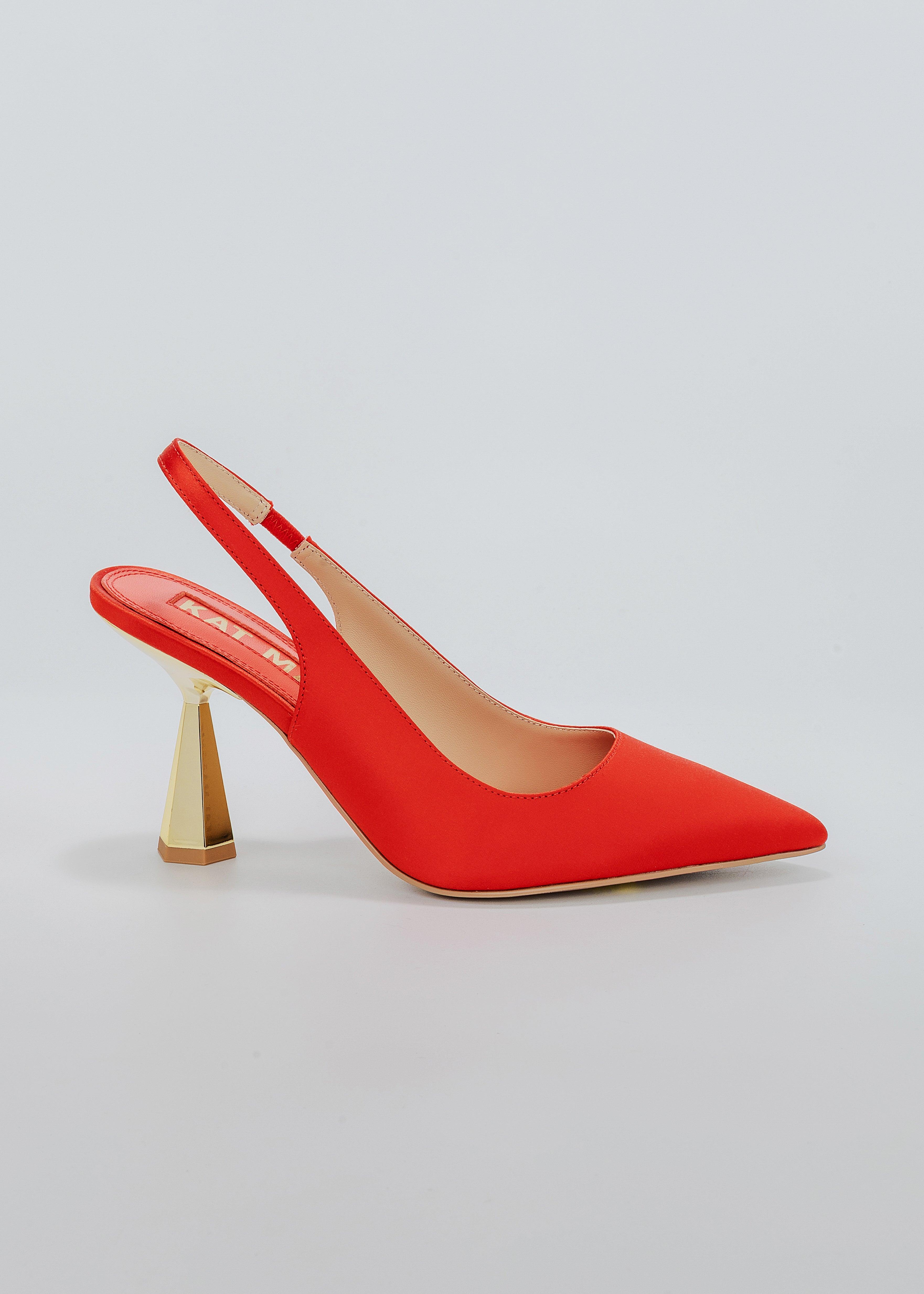 Diana Pumps