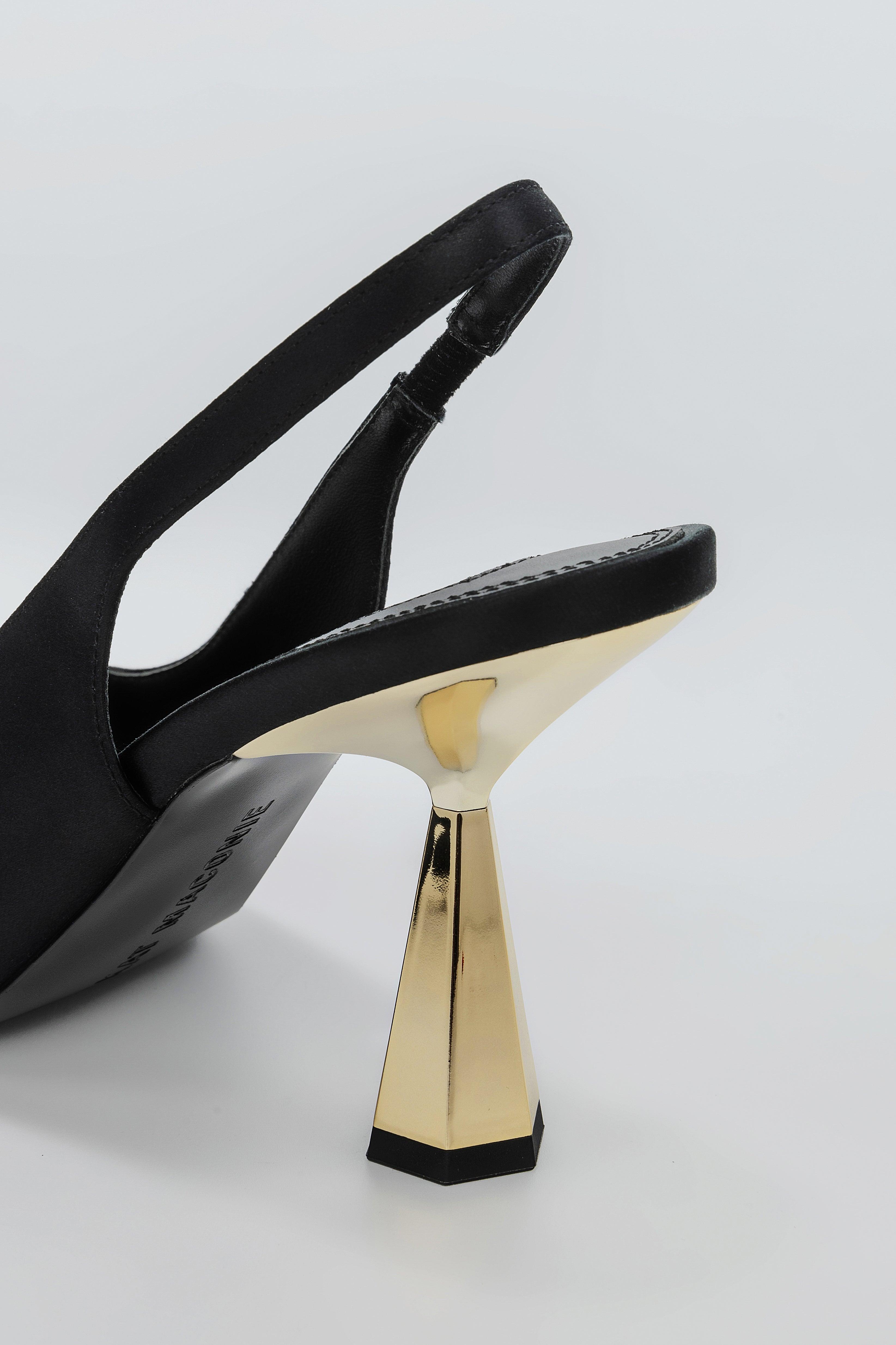 Diana Pumps
