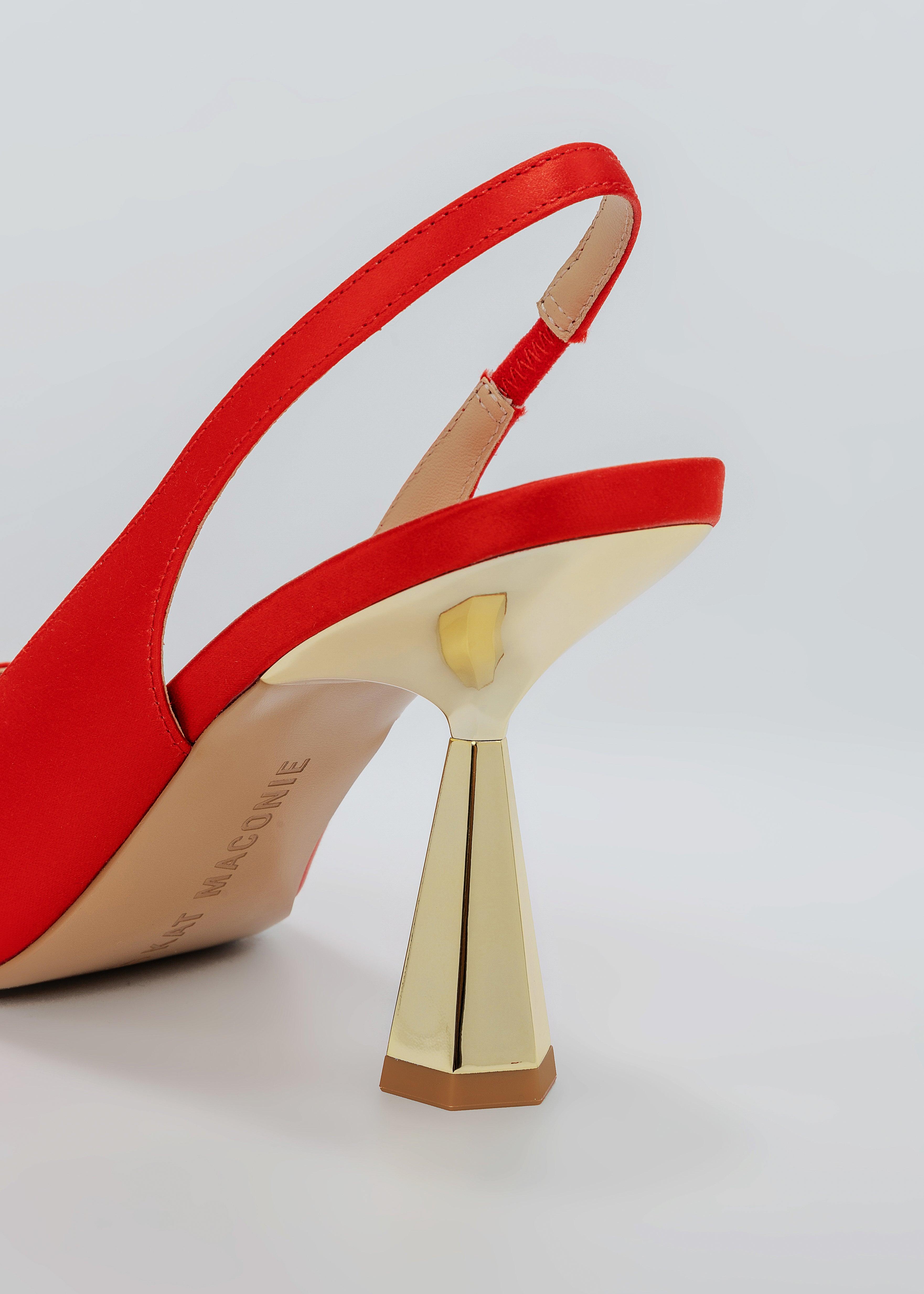Diana Pumps