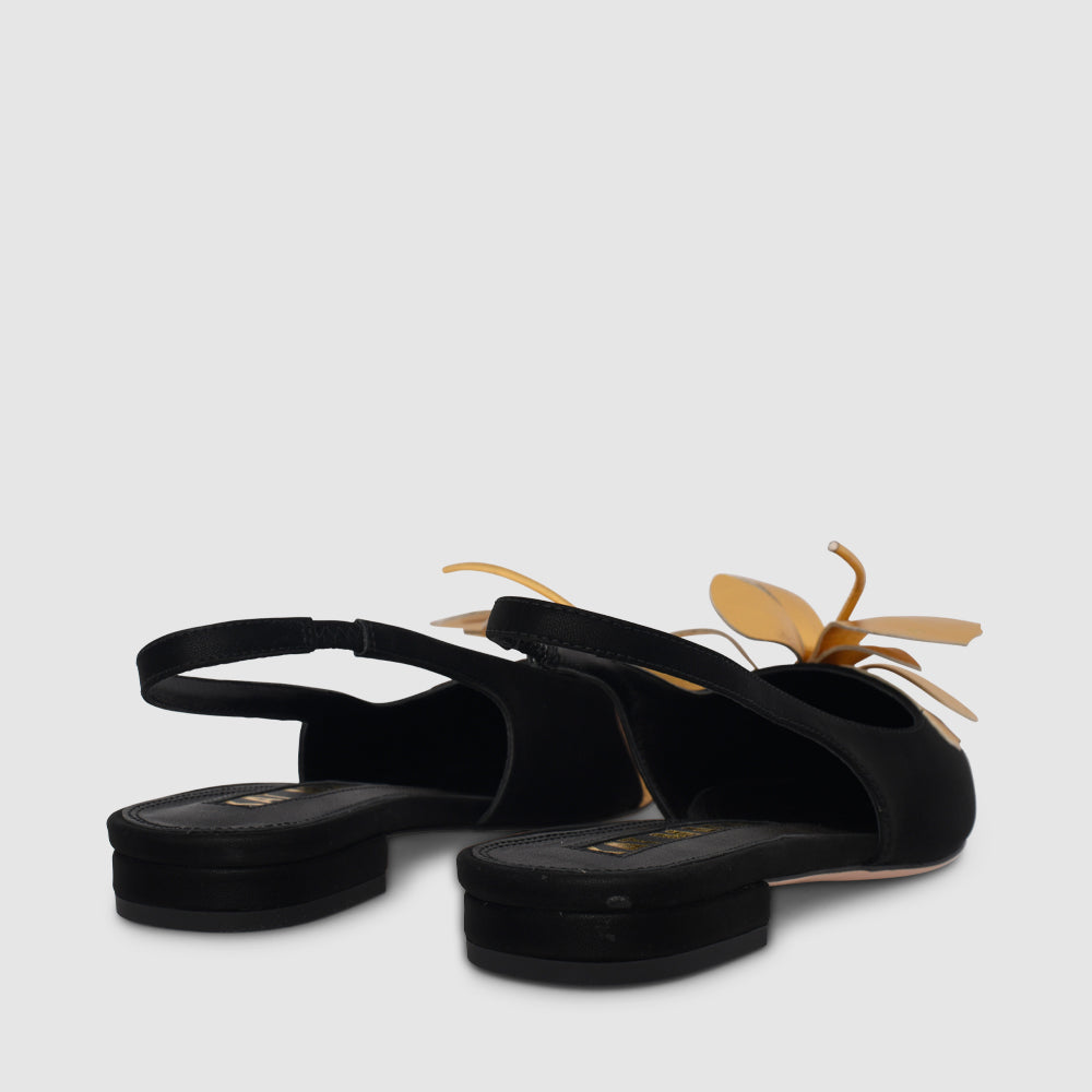 Nelli Flats
