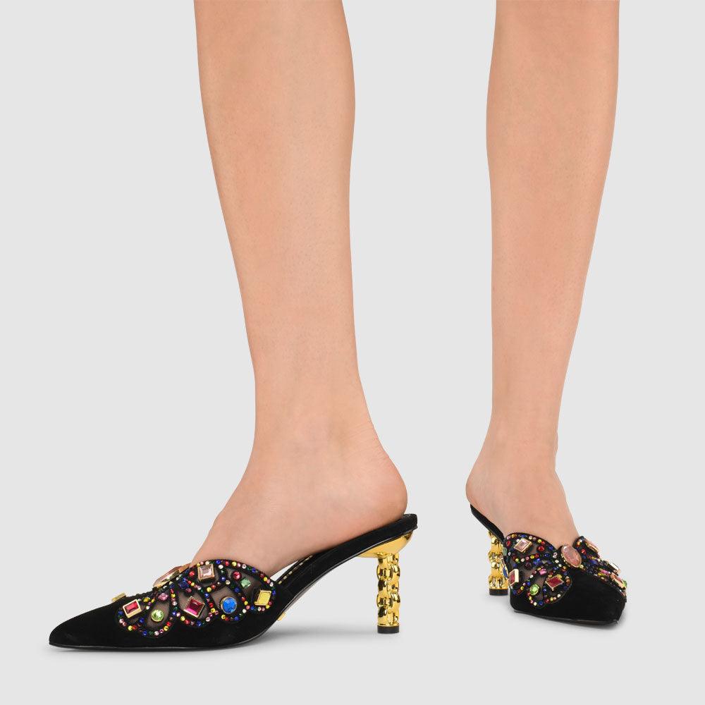 Faye Mules - Kat Maconie