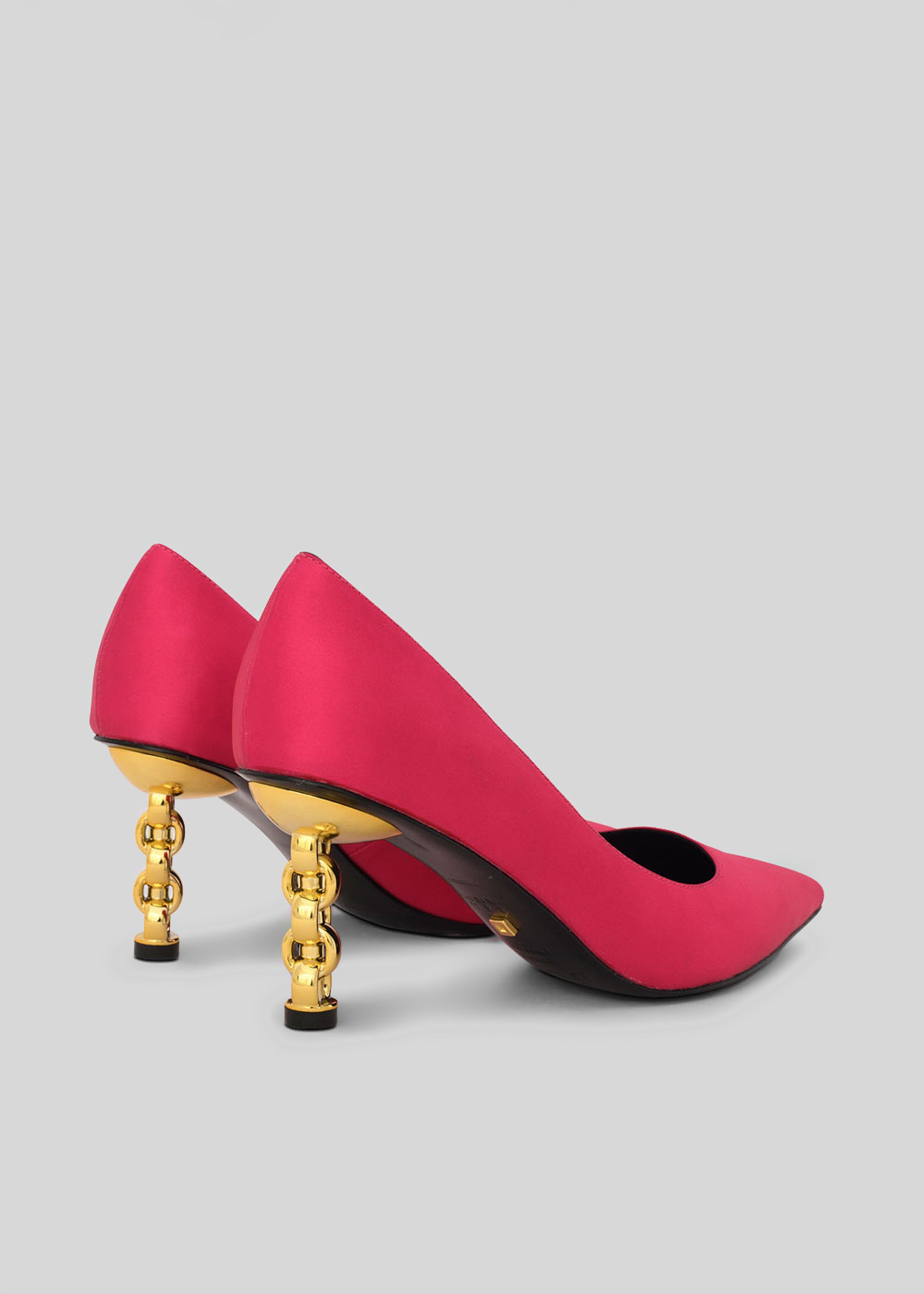 Rei Pumps