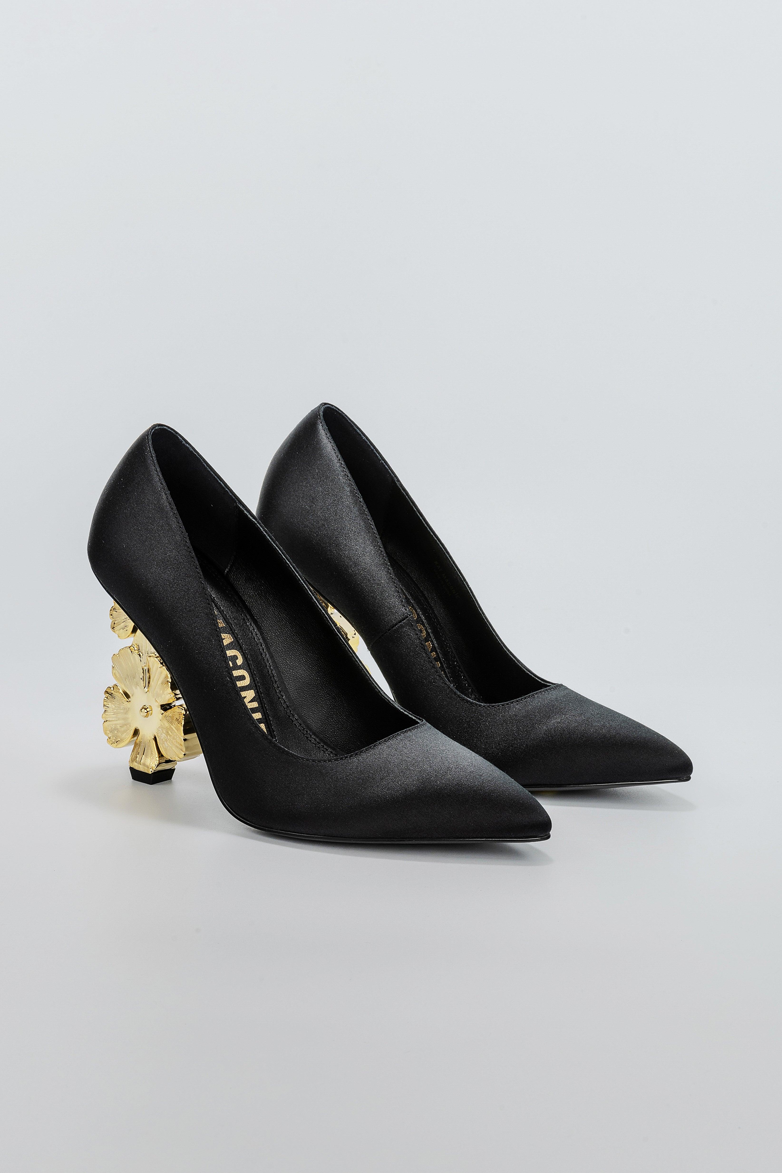 Sonam Pumps