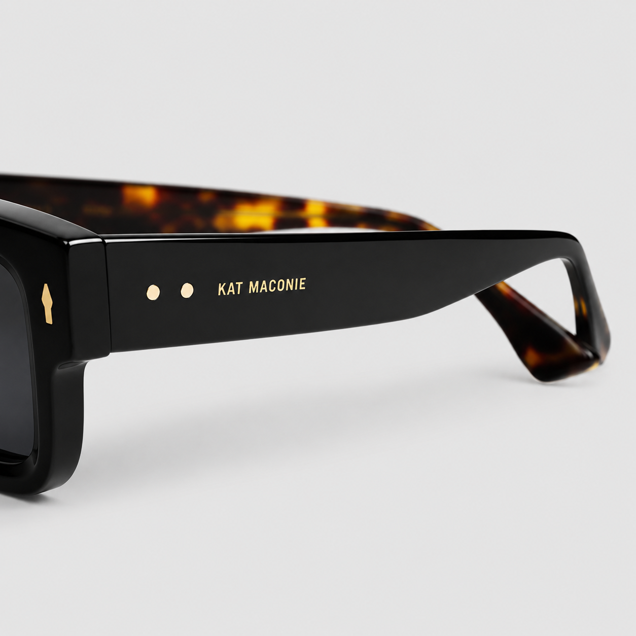 SORA BOLD-RECTANGLE SUNGLASSES