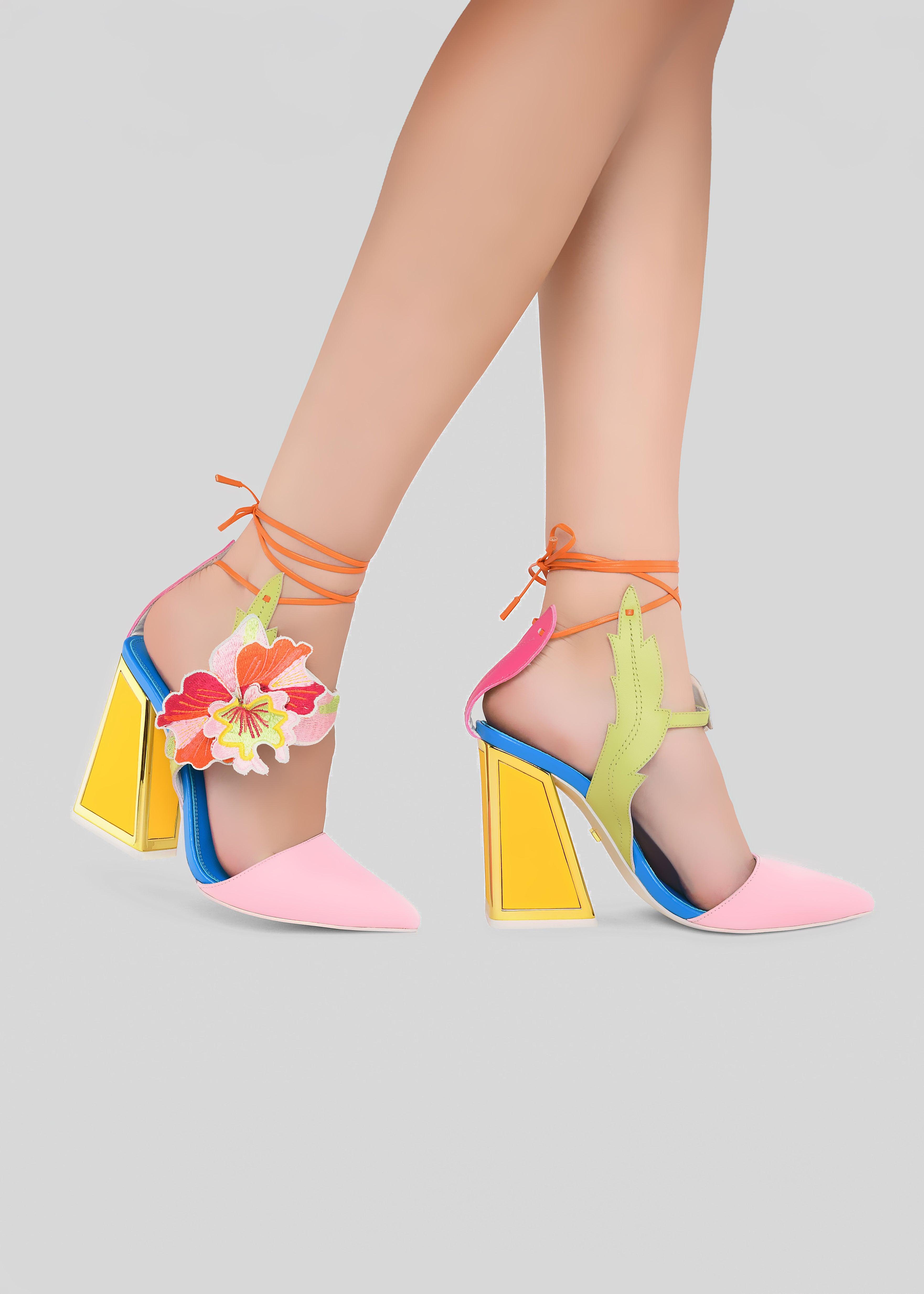 Amanza Pumps