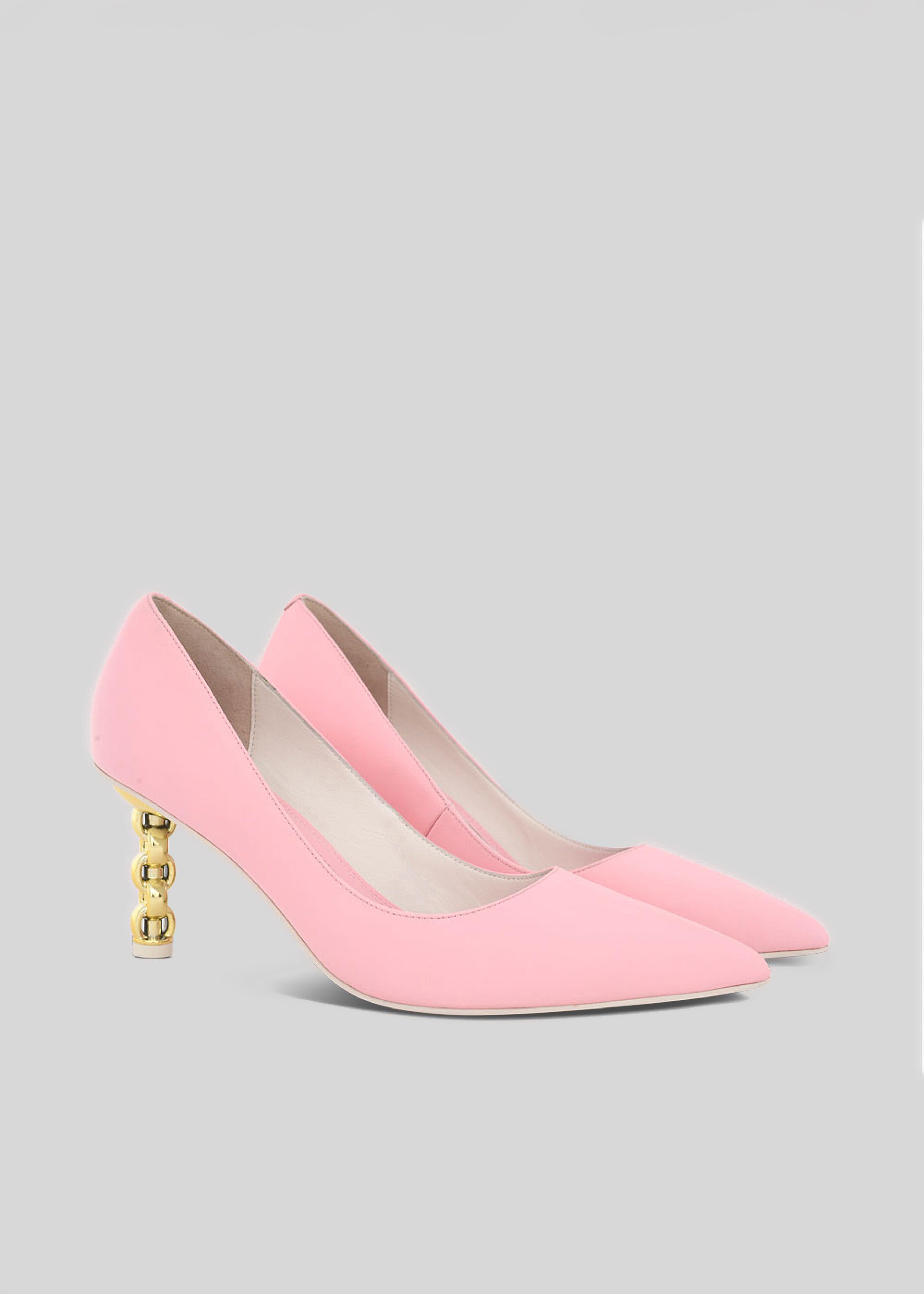 Rei Pumps