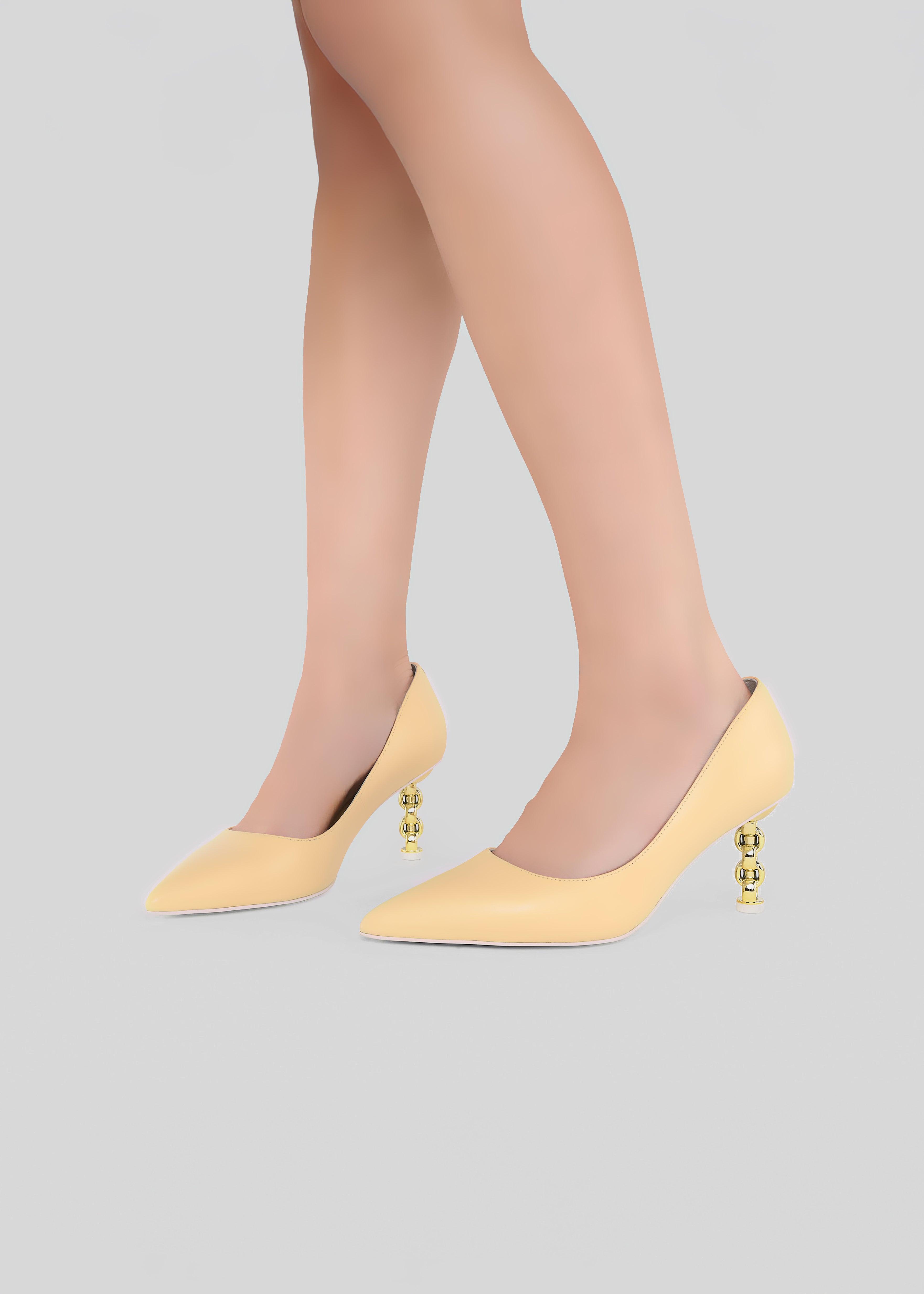 Rei Pumps