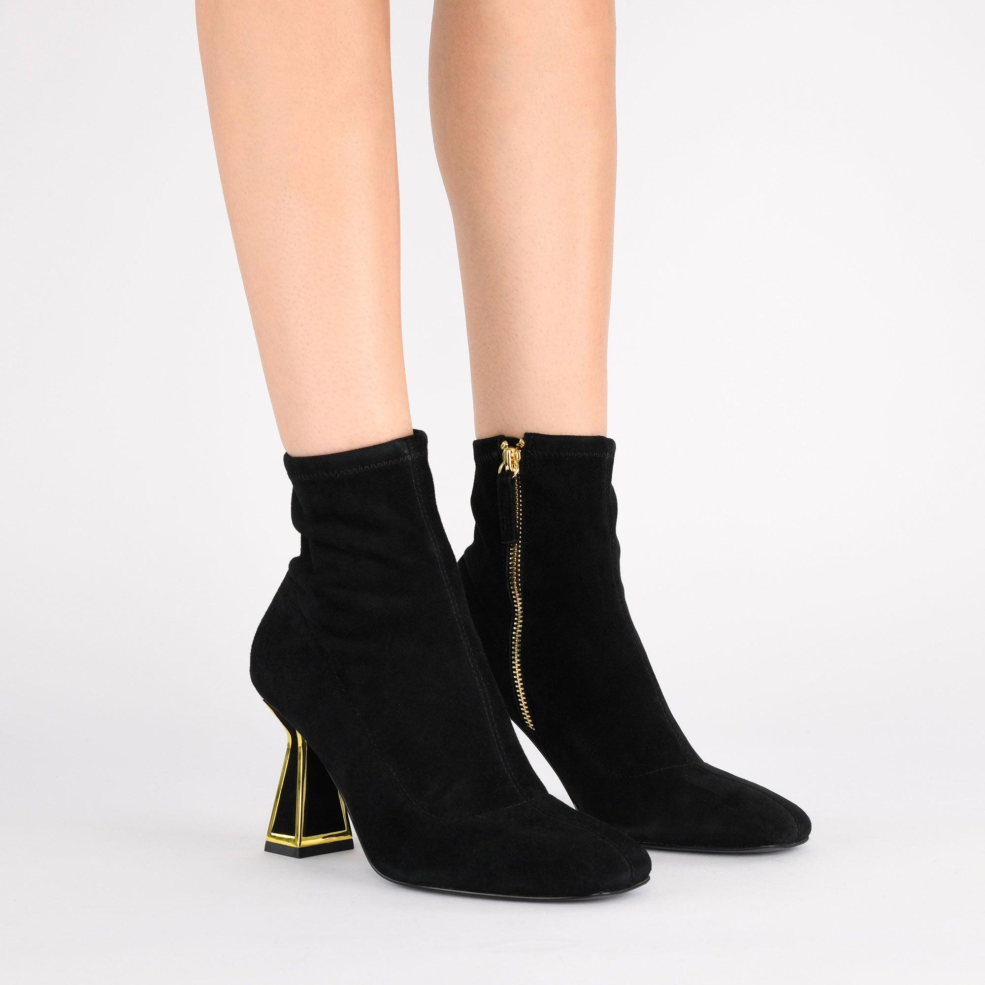 Willa Boots - Kat Maconie