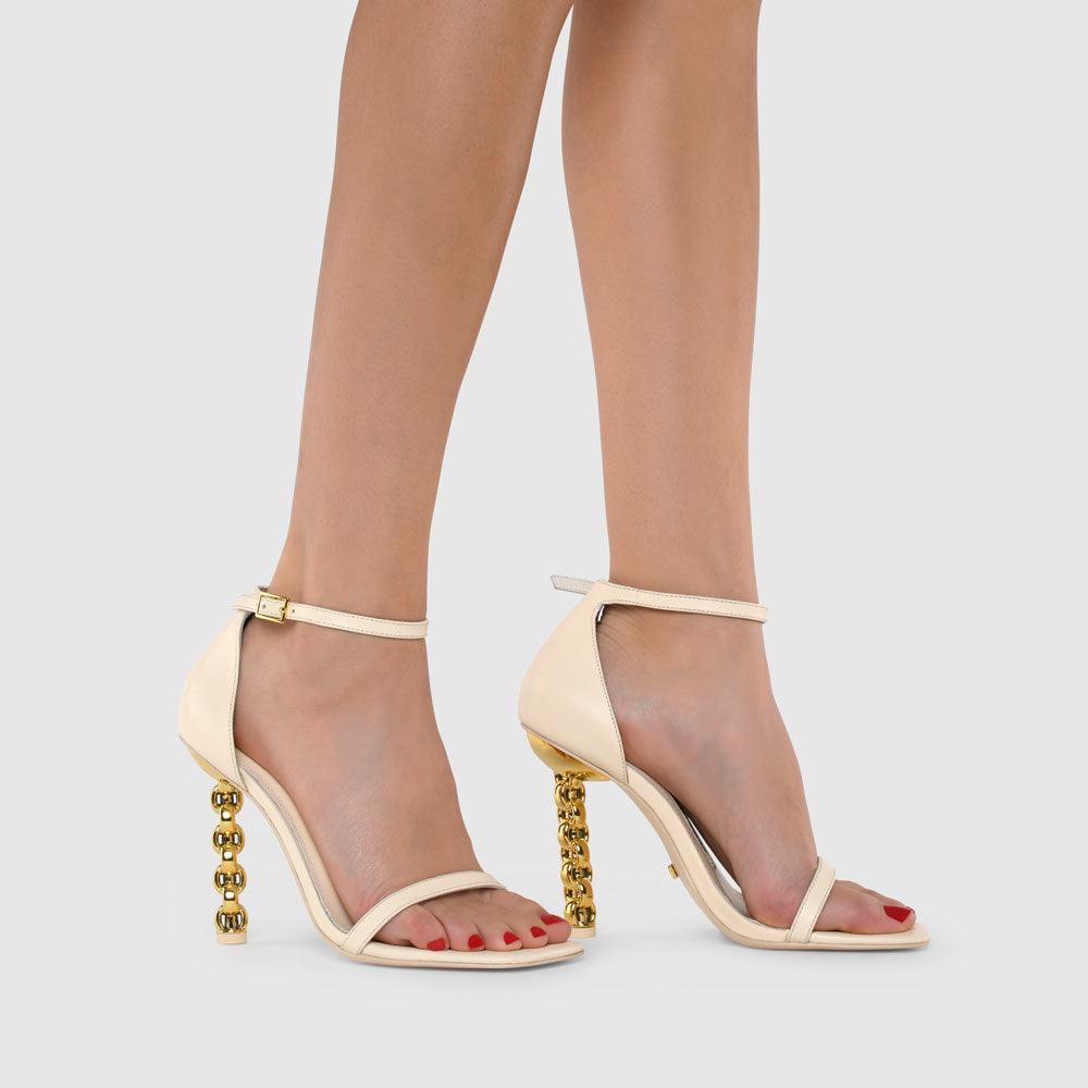 Erin Stilettos - Kat Maconie