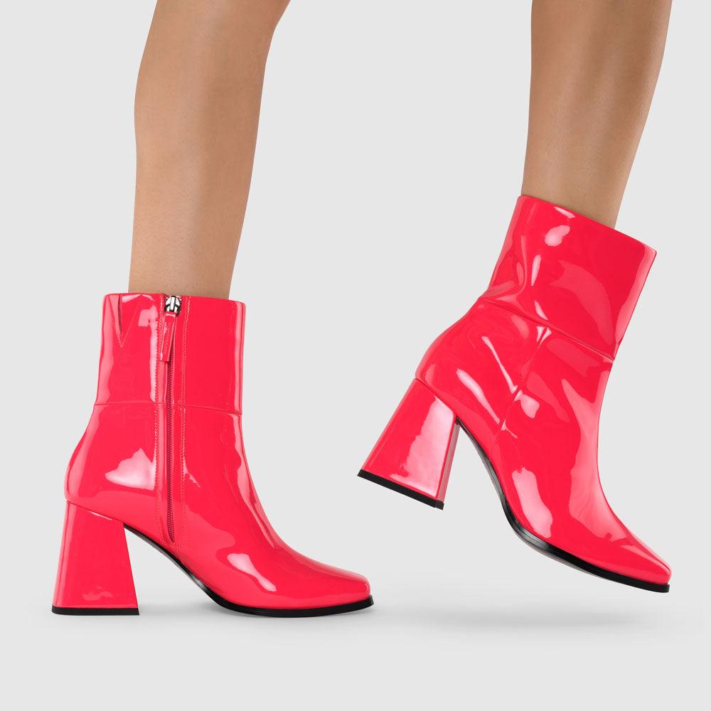 Saffle Boots - Kat Maconie