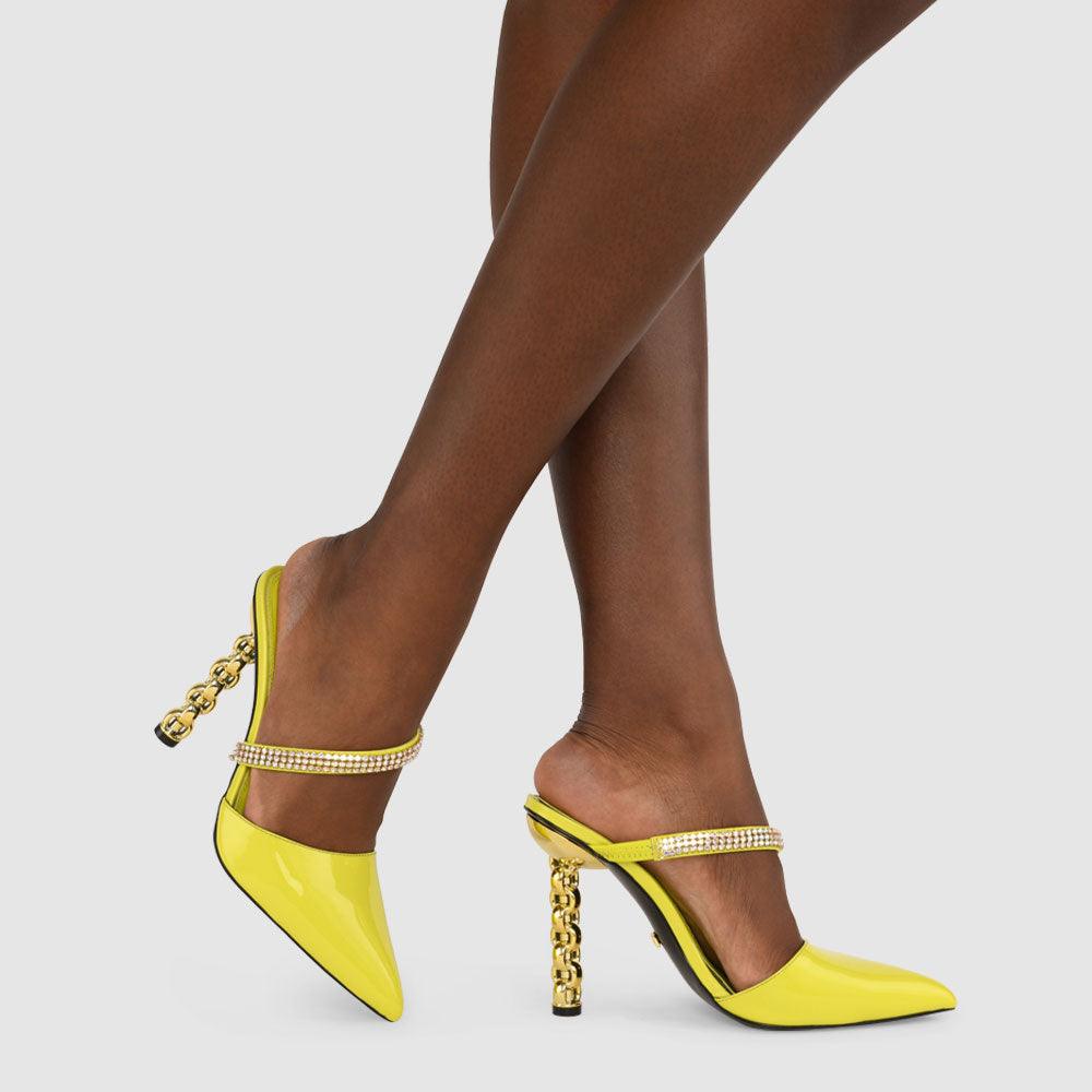 Maddy Mules - Kat Maconie
