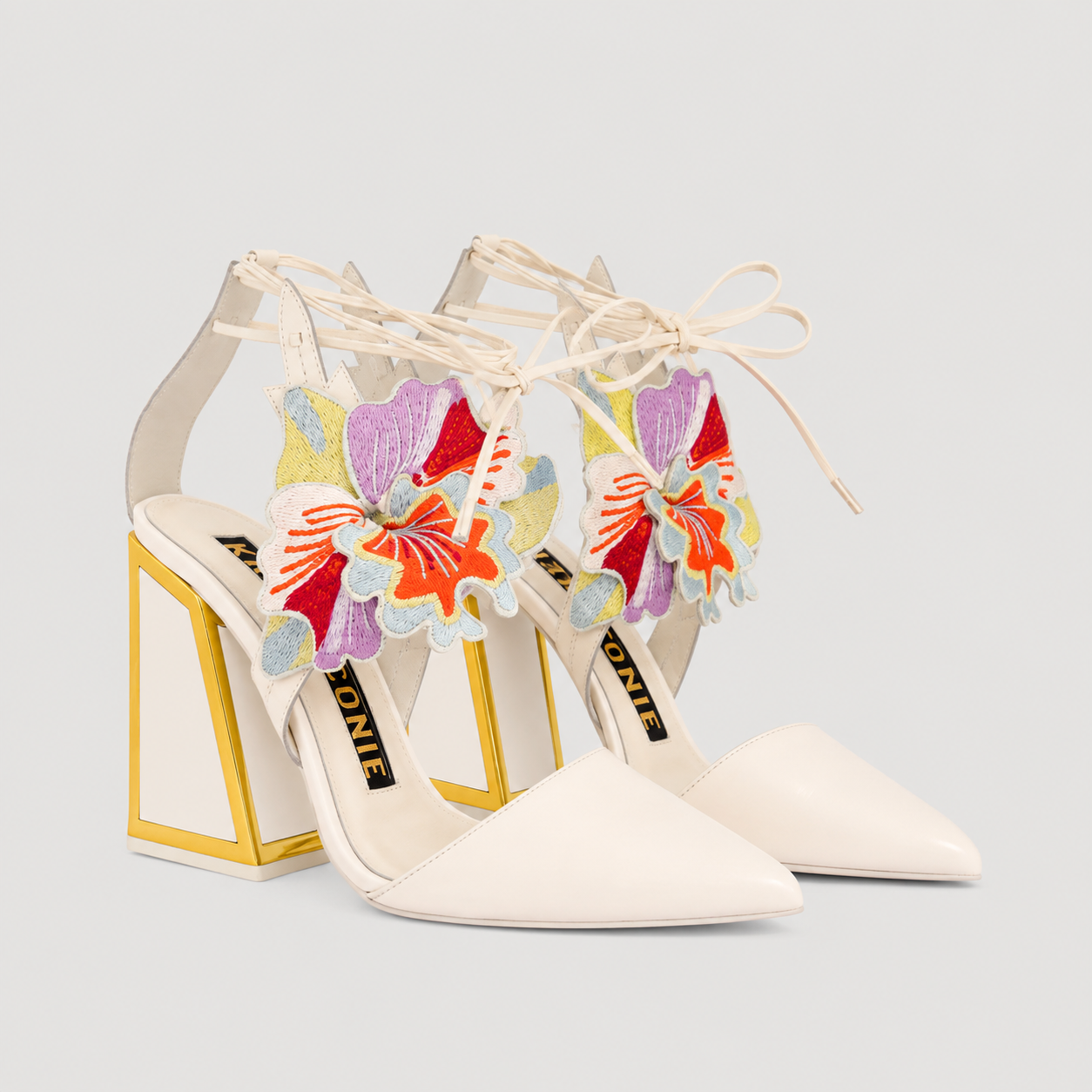Amanza Pumps