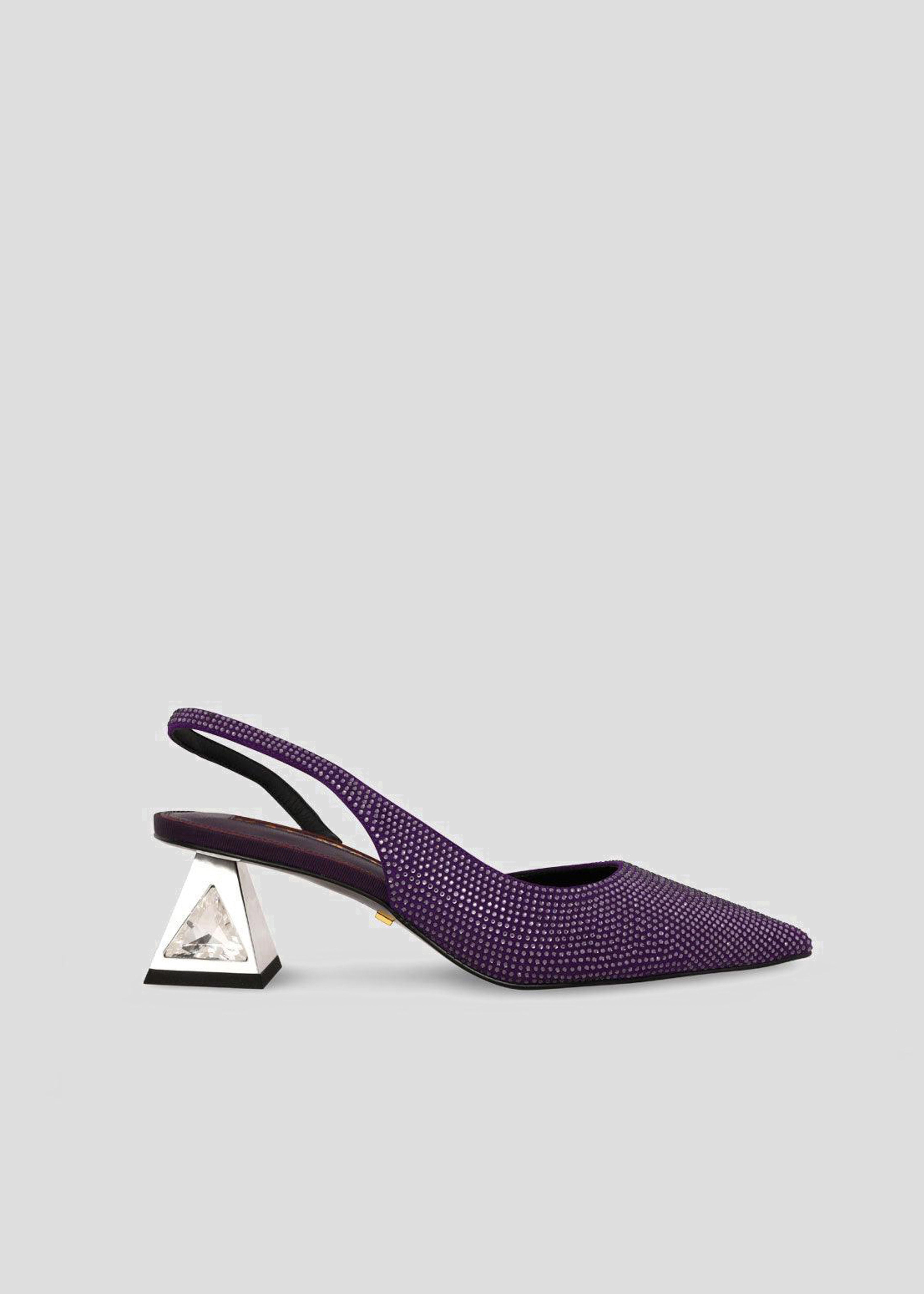 Anani Pumps