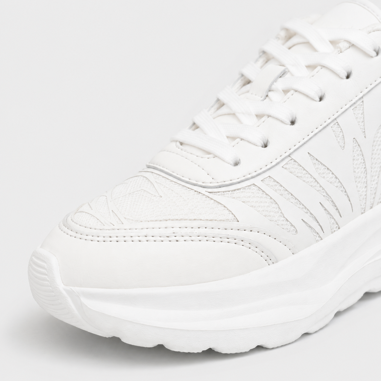 ARIA SNEAKER