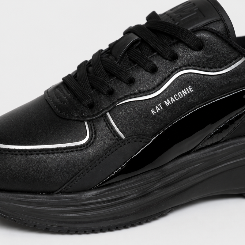 AURA SNEAKER