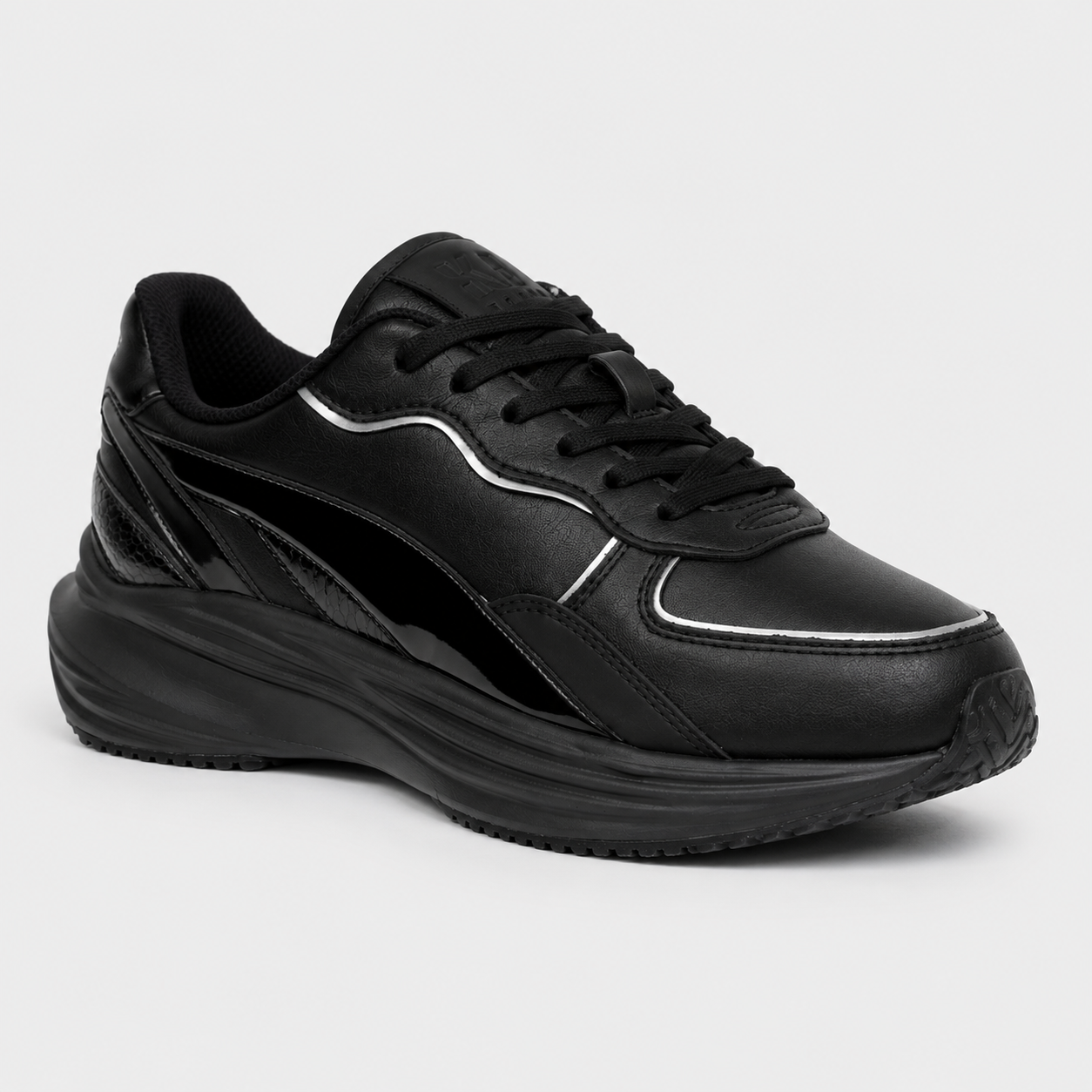 AURA SNEAKER