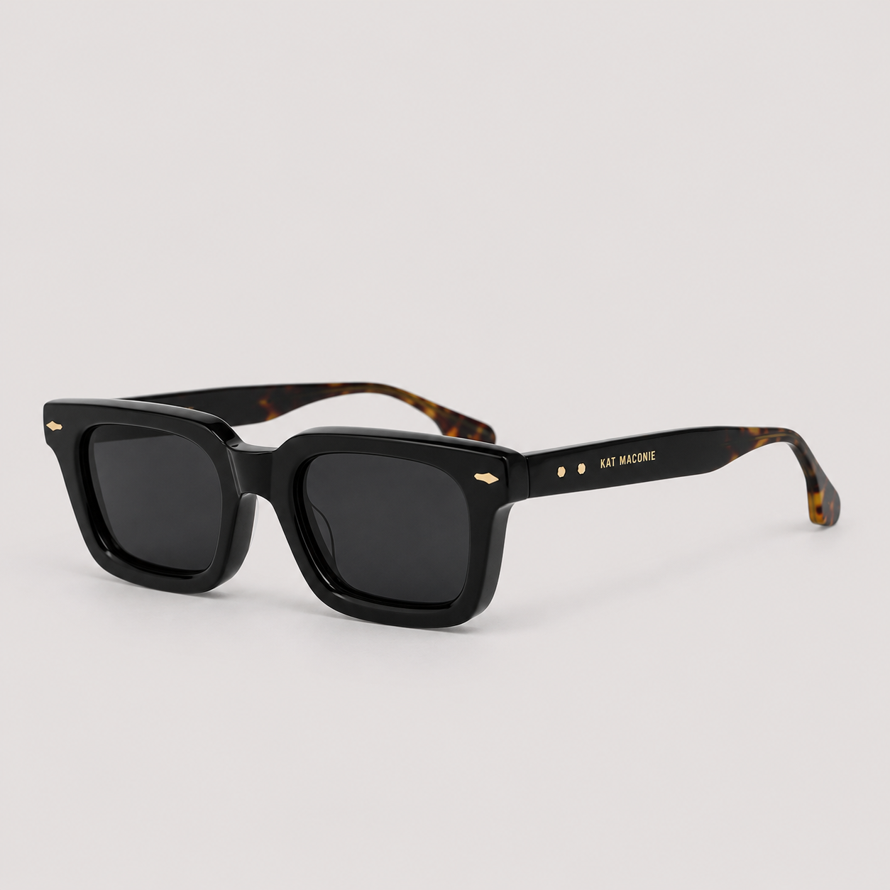NIXA RETRO-RECTANGLE SUNGLASSES