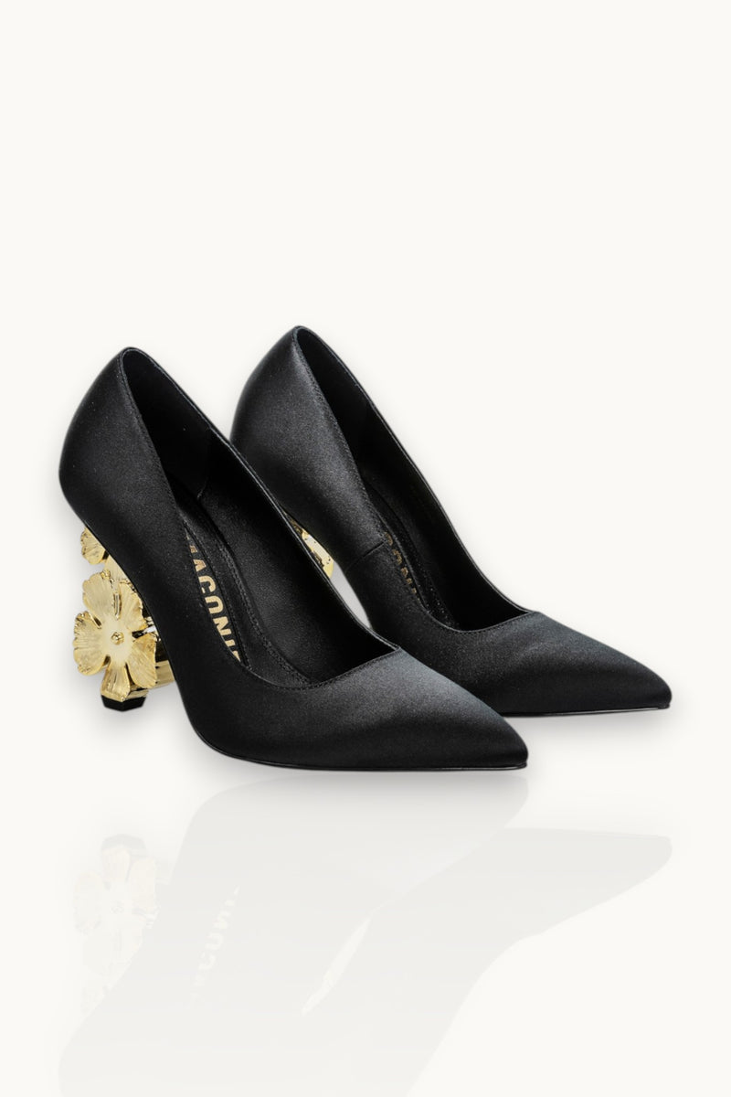 Sonam Pumps
