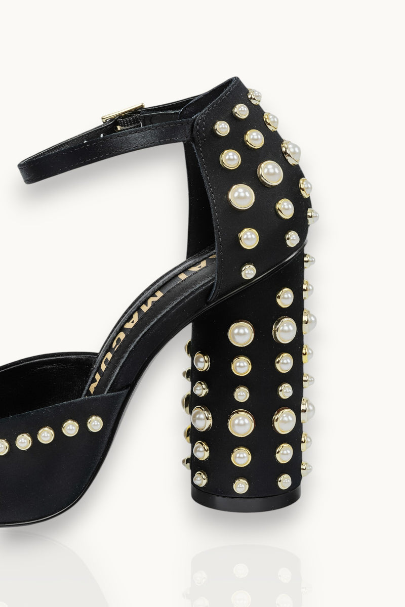 Zozo Pumps