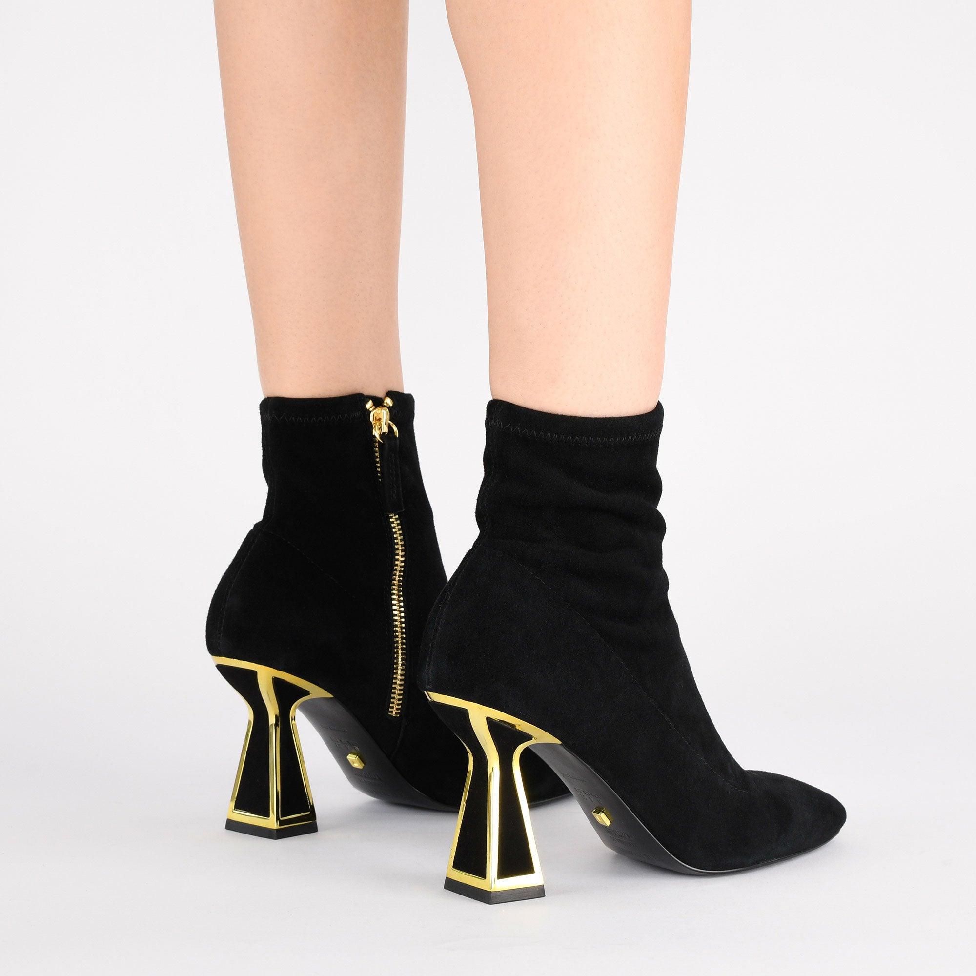 Willa Boots - Kat Maconie