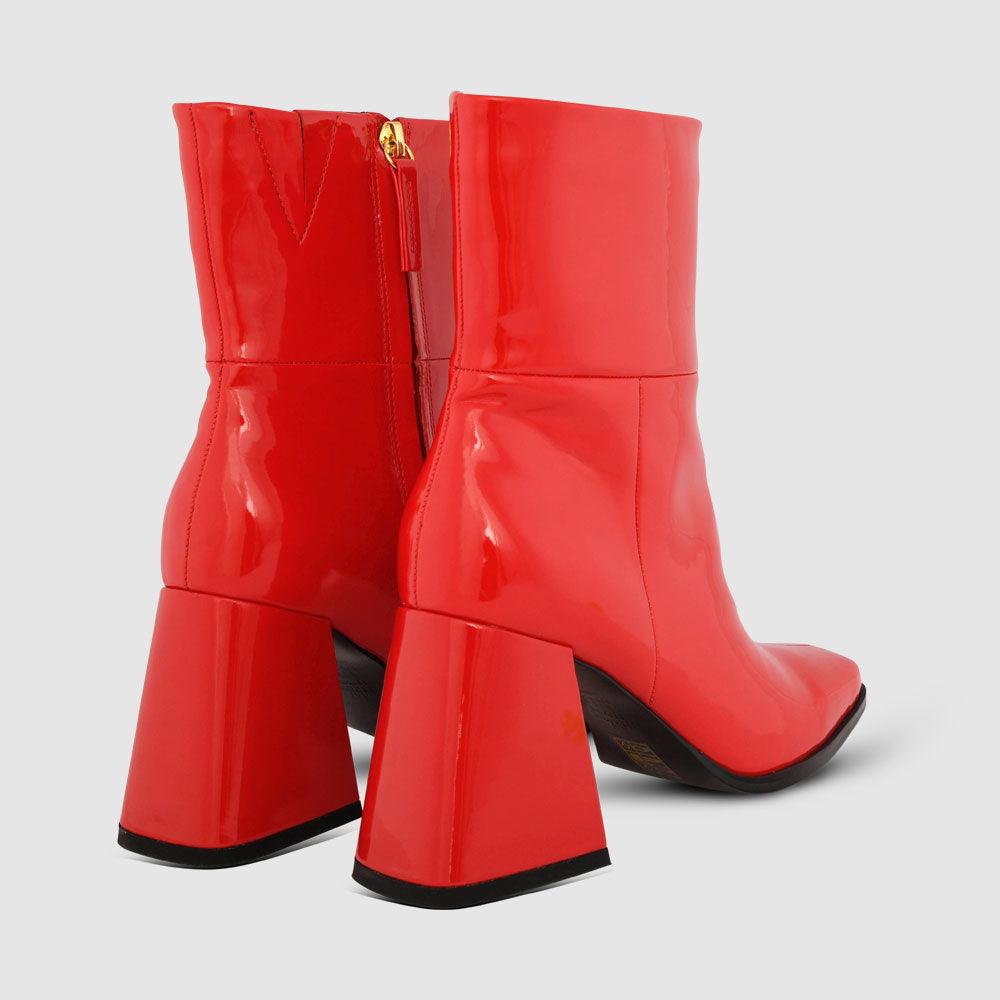 Saffle Boots - Kat Maconie