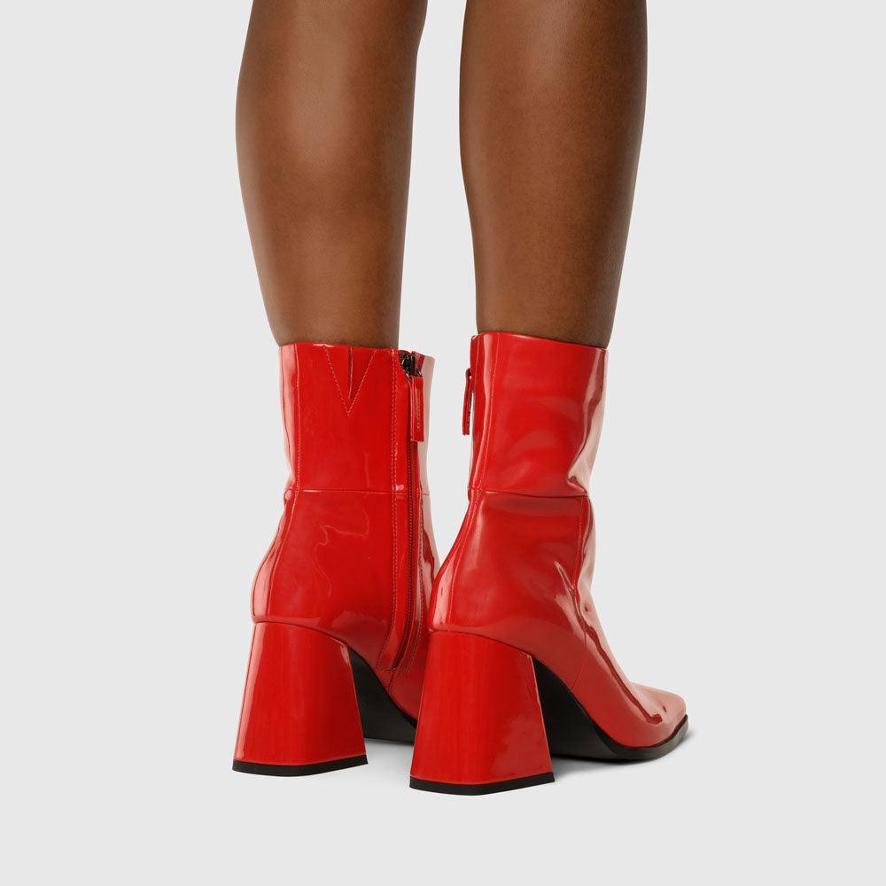 Saffle Boots - Kat Maconie
