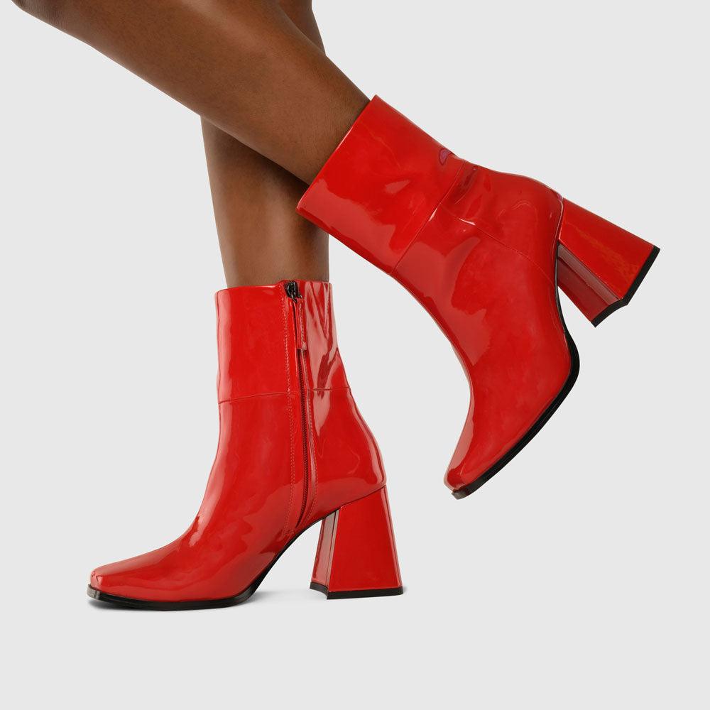 Saffle Boots - Kat Maconie