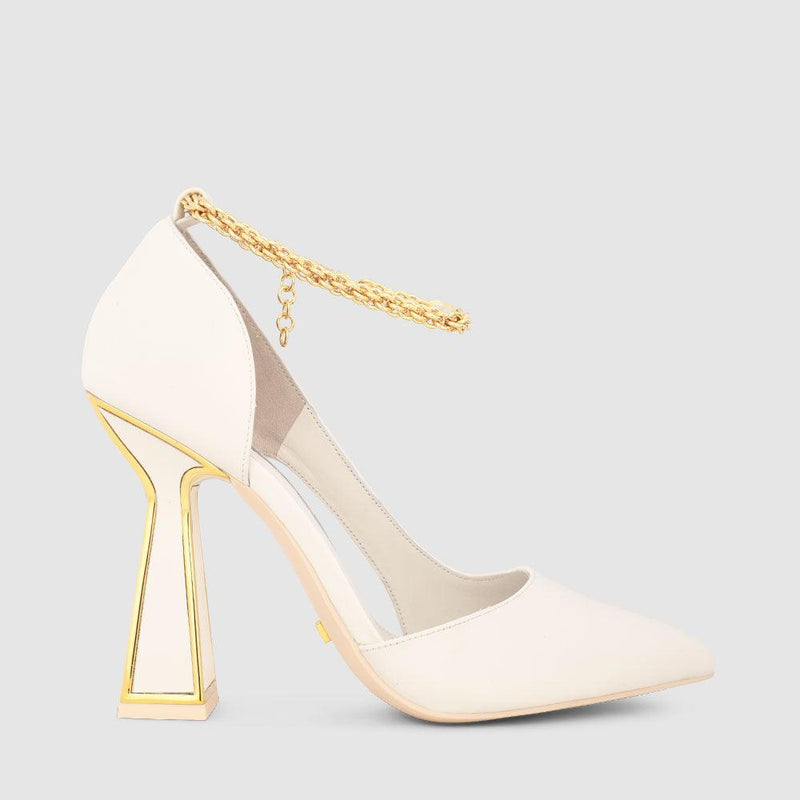Yawa Pumps - Kat Maconie