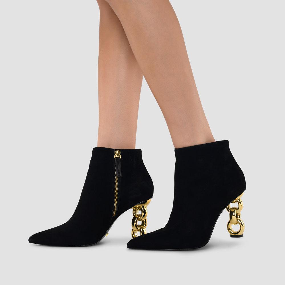 Toni Boots - Kat Maconie