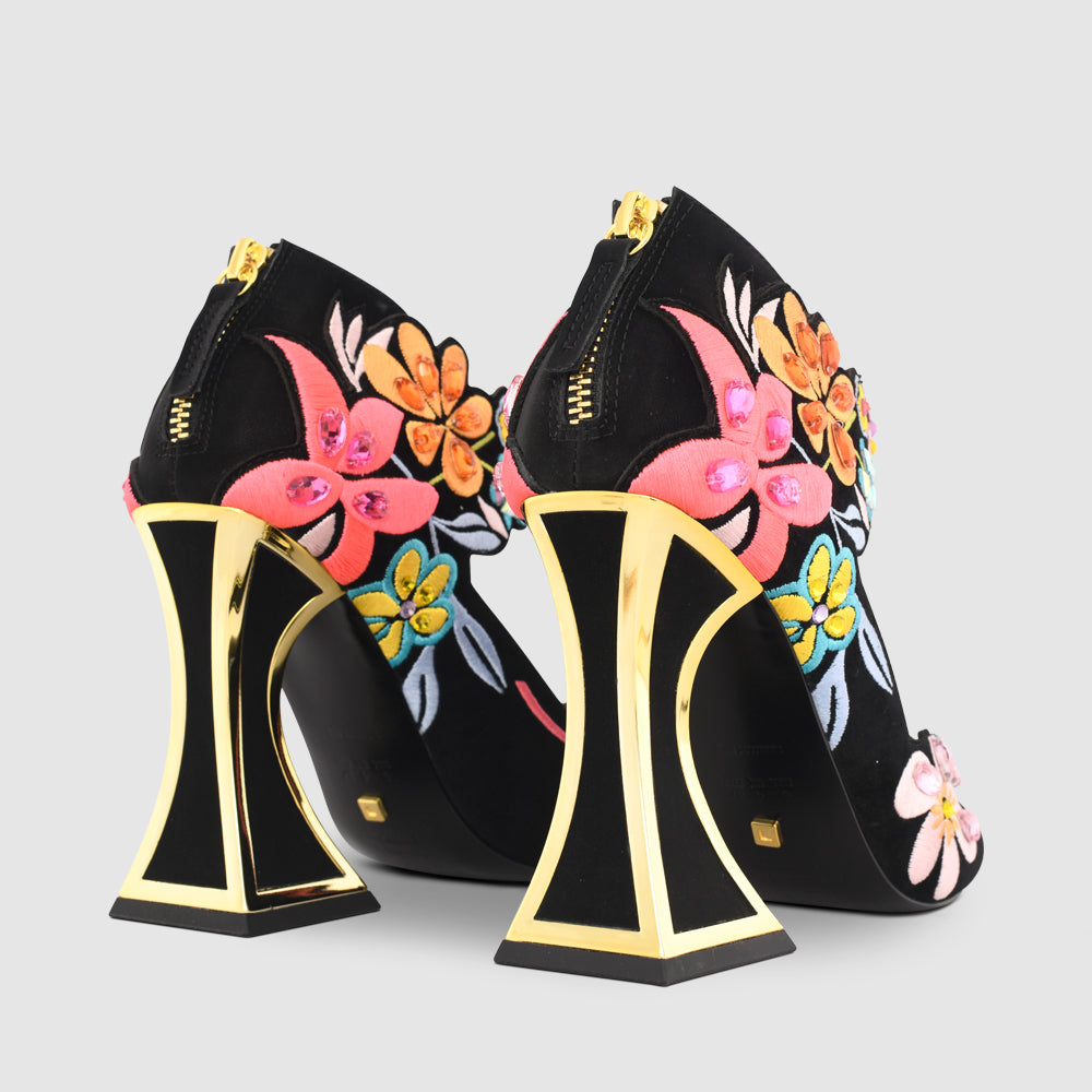 Caya Sandals - Kat Maconie