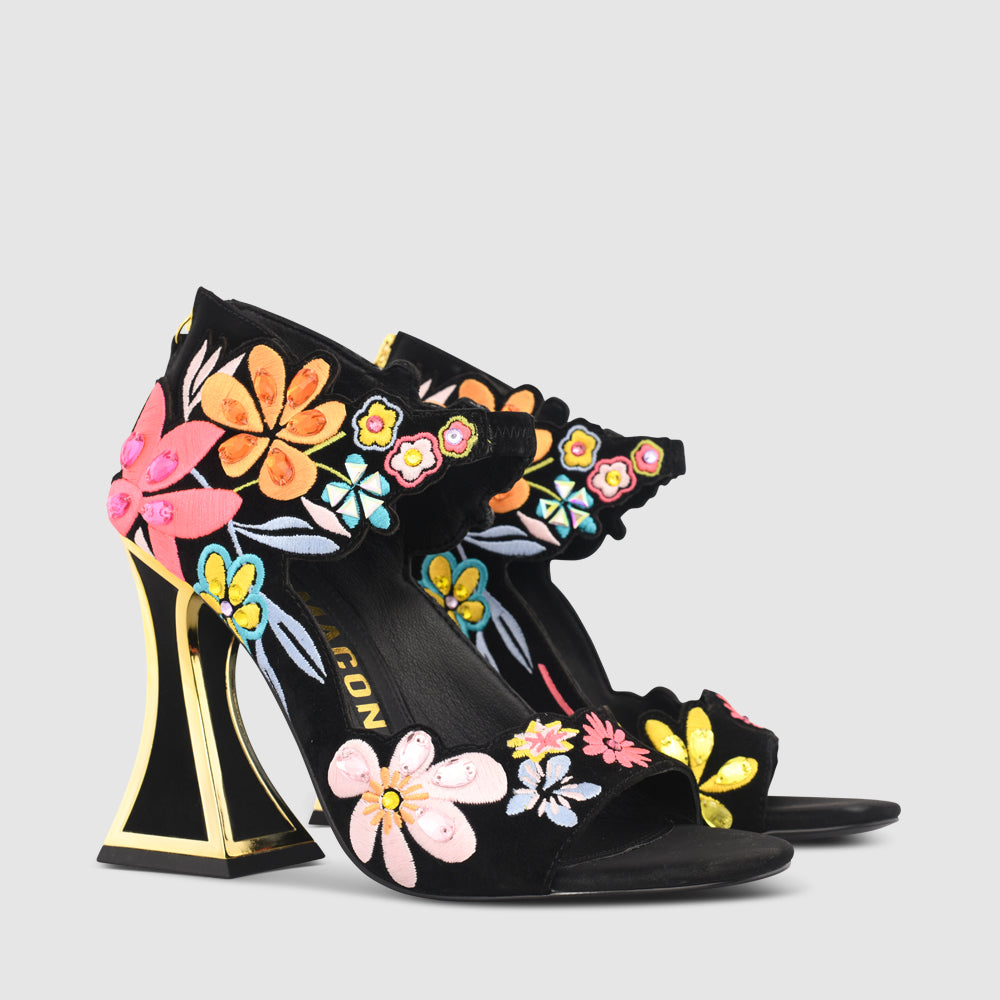 Caya Sandals - Kat Maconie