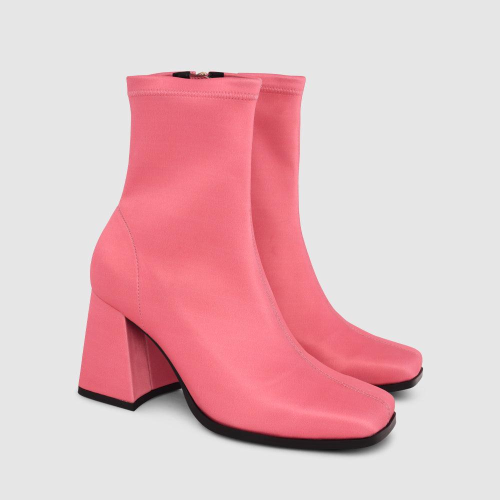 Elva Boots - Kat Maconie